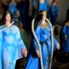 Duas imagens do orixá Iemanjá com vestido azul