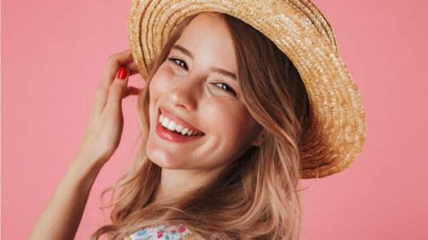 mulher sorrindo