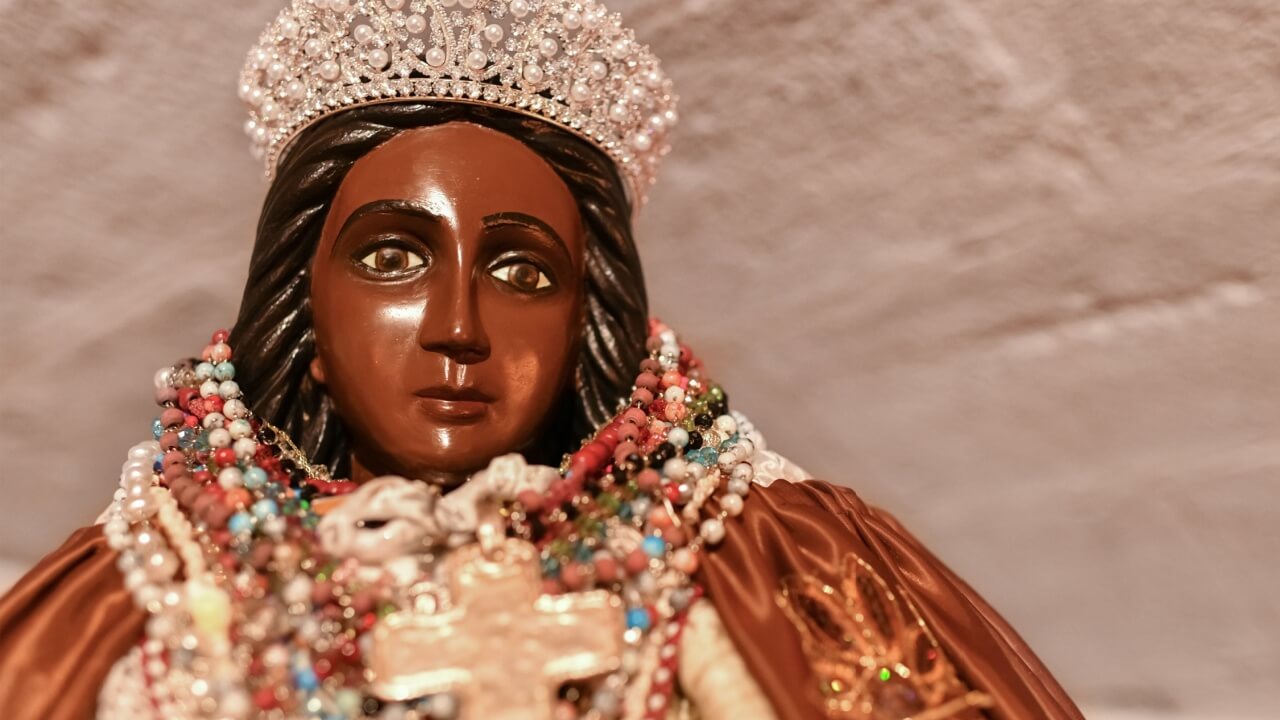 imagem de santa sara kali