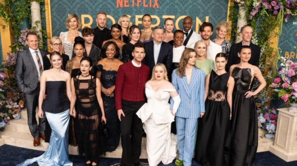 Elenco de Bridgerton em premiere da terceira temporada