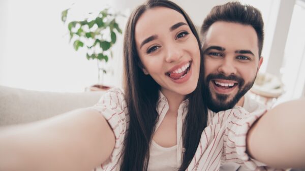 selfie de um casal