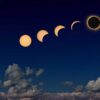 imagem de um céu escuro com nuvens e uma montagem com todas as fases da lua