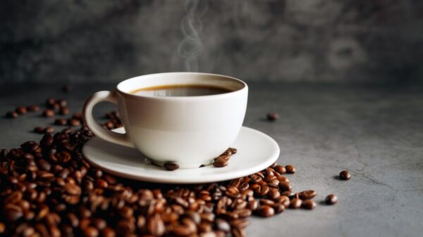 Simpatia com pó de café para atrair propostas e oportunidades